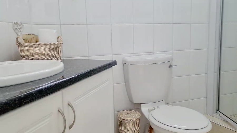 4 Bedroom Property for Sale in Lawrence Rocks KwaZulu-Natal