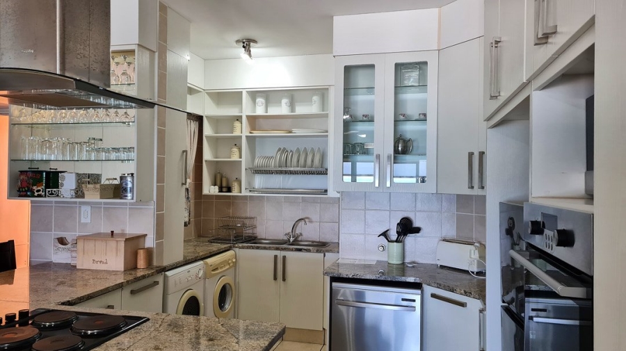 4 Bedroom Property for Sale in Lawrence Rocks KwaZulu-Natal