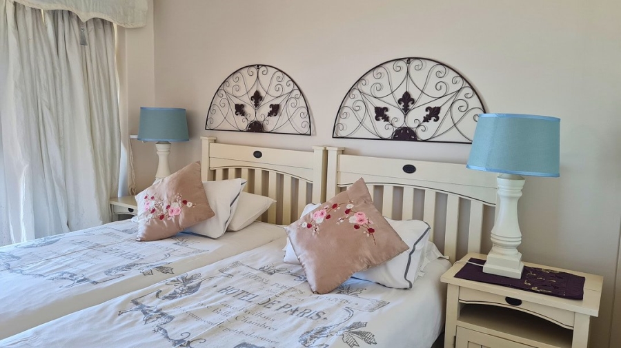4 Bedroom Property for Sale in Lawrence Rocks KwaZulu-Natal