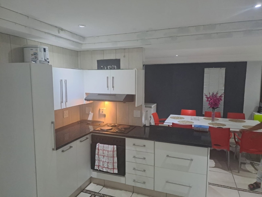  Bedroom Property for Sale in Salmon Bay KwaZulu-Natal