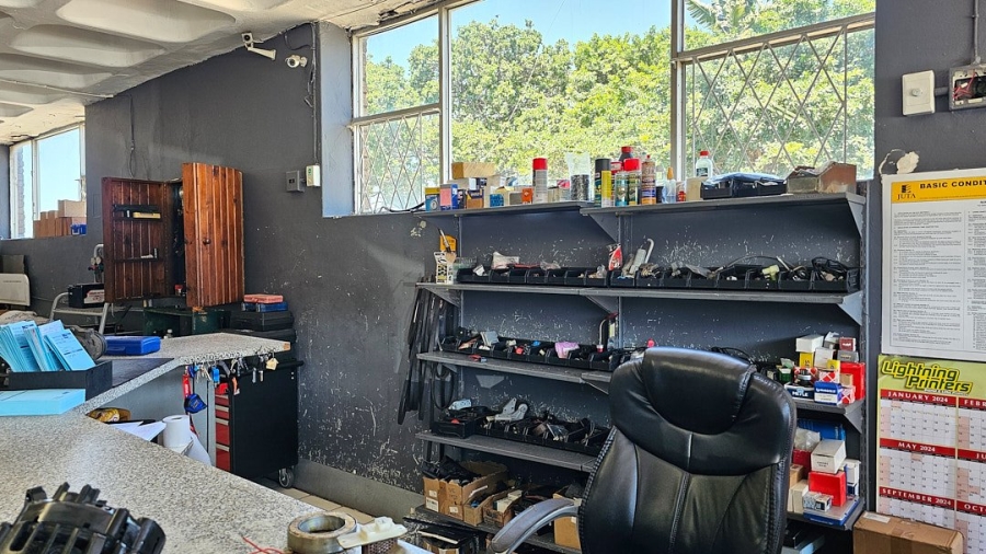 Commercial Property for Sale in Manaba Beach KwaZulu-Natal
