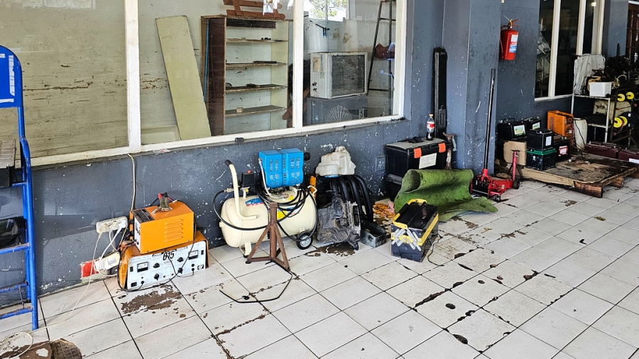 Commercial Property for Sale in Manaba Beach KwaZulu-Natal