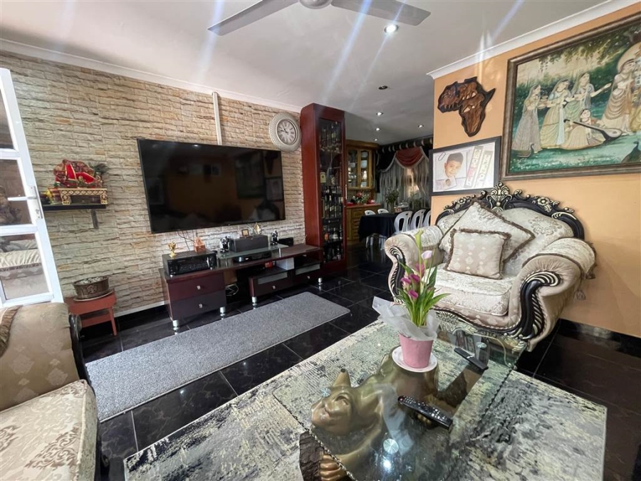 3 Bedroom Property for Sale in Sherwood KwaZulu-Natal