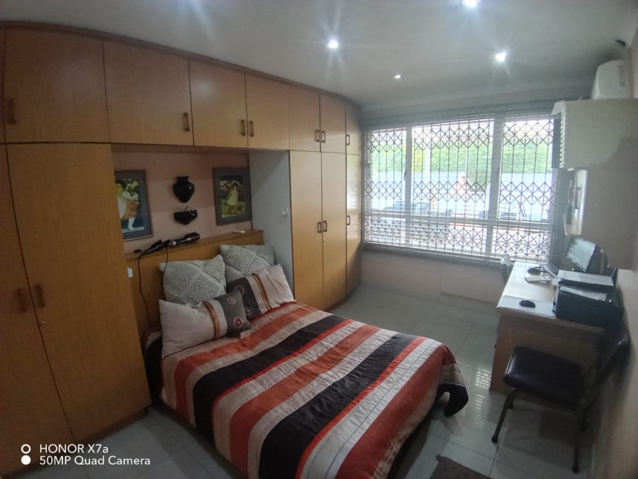 3 Bedroom Property for Sale in Sherwood KwaZulu-Natal