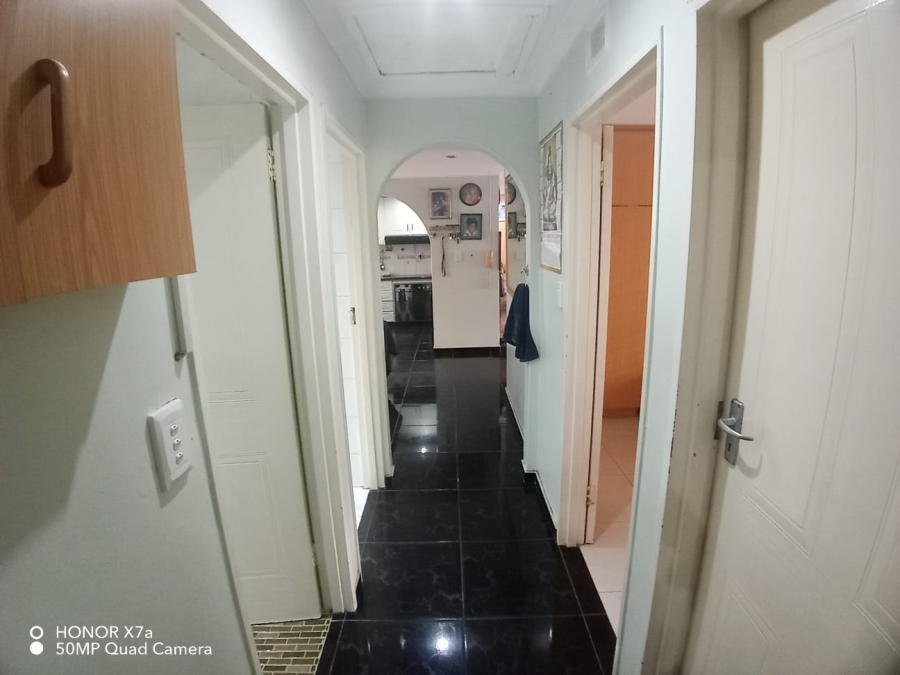 3 Bedroom Property for Sale in Sherwood KwaZulu-Natal