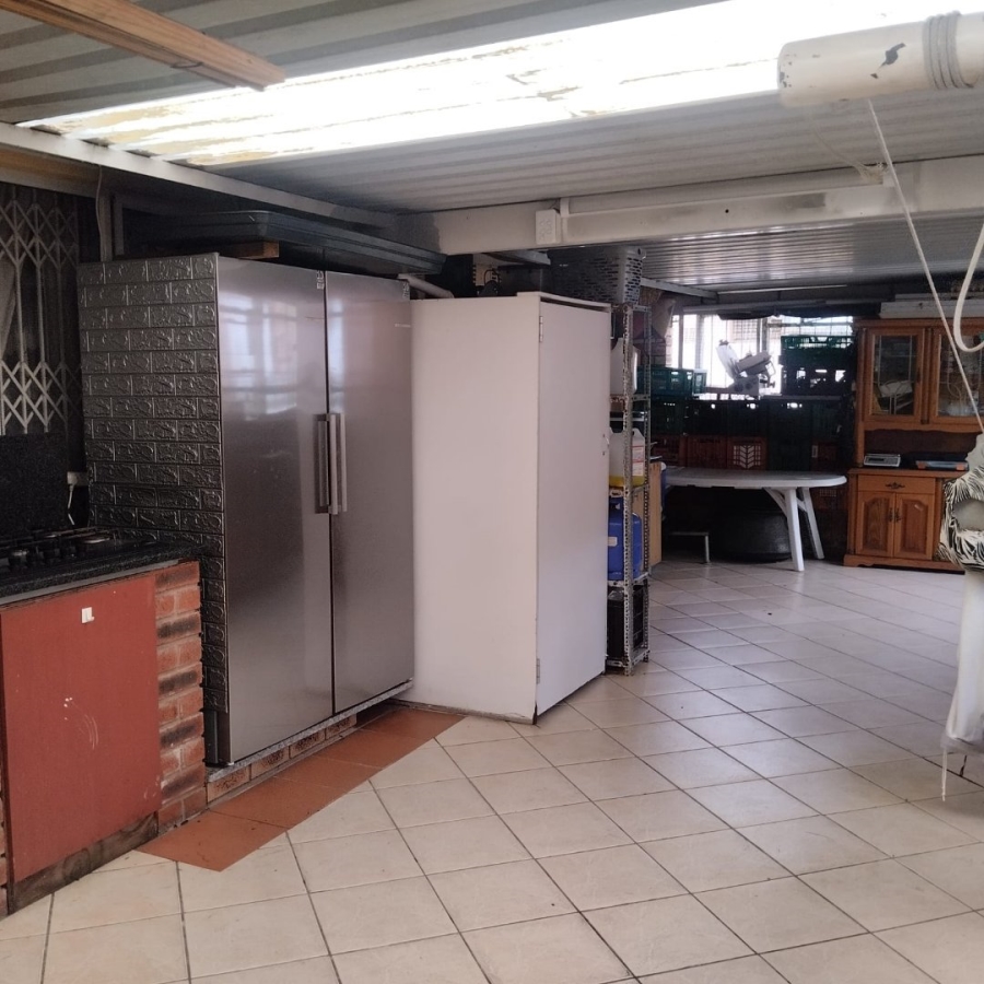3 Bedroom Property for Sale in Sherwood KwaZulu-Natal