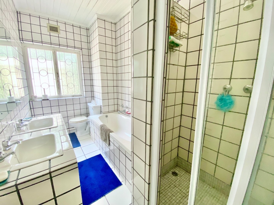 4 Bedroom Property for Sale in Durban North KwaZulu-Natal