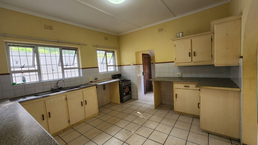3 Bedroom Property for Sale in St Michaels On Sea KwaZulu-Natal