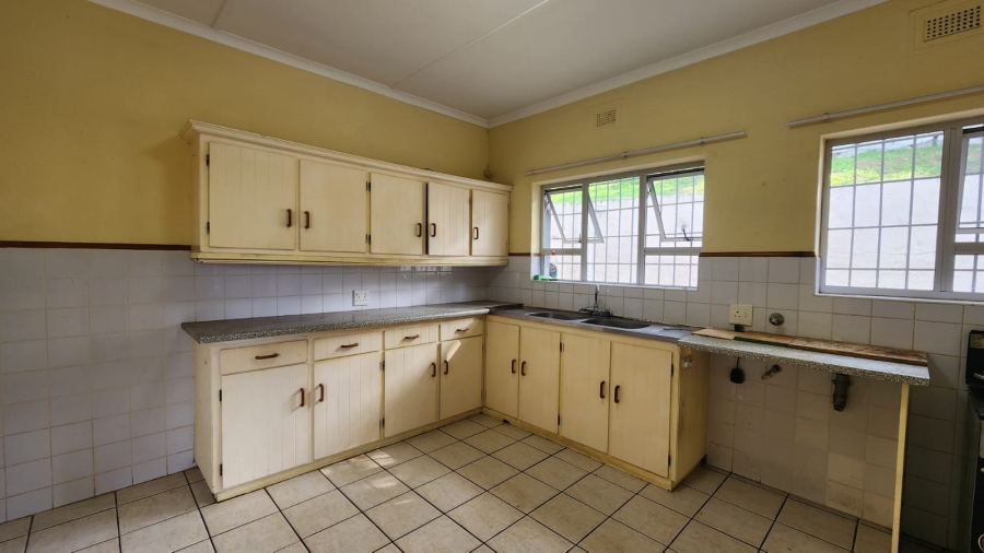 3 Bedroom Property for Sale in St Michaels On Sea KwaZulu-Natal