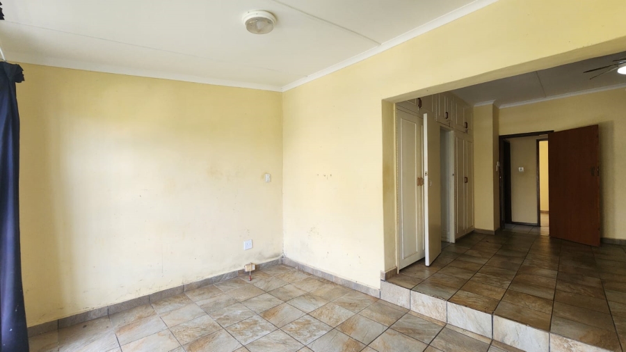 3 Bedroom Property for Sale in St Michaels On Sea KwaZulu-Natal