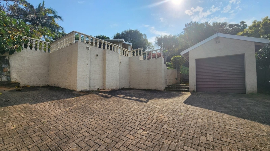 3 Bedroom Property for Sale in St Michaels On Sea KwaZulu-Natal