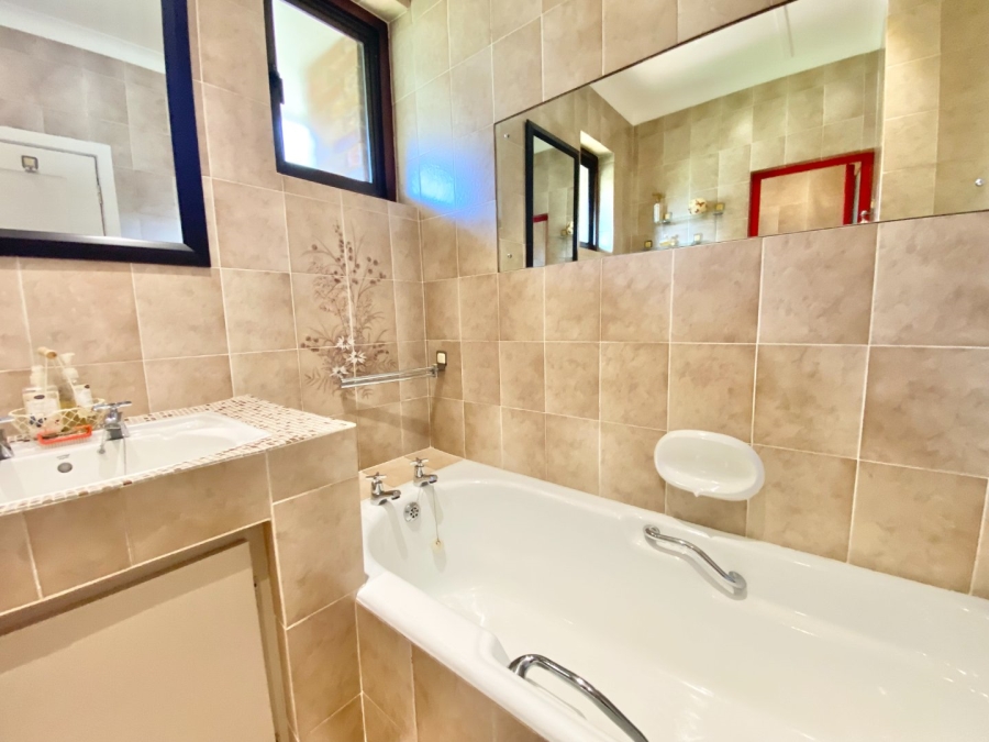 4 Bedroom Property for Sale in Durban North KwaZulu-Natal