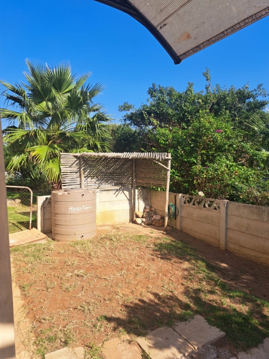 2 Bedroom Property for Sale in Manaba Beach KwaZulu-Natal
