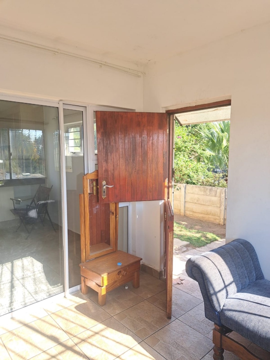 2 Bedroom Property for Sale in Manaba Beach KwaZulu-Natal