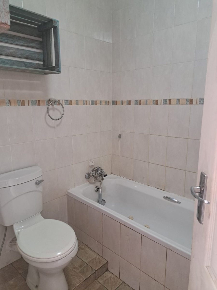 2 Bedroom Property for Sale in Manaba Beach KwaZulu-Natal