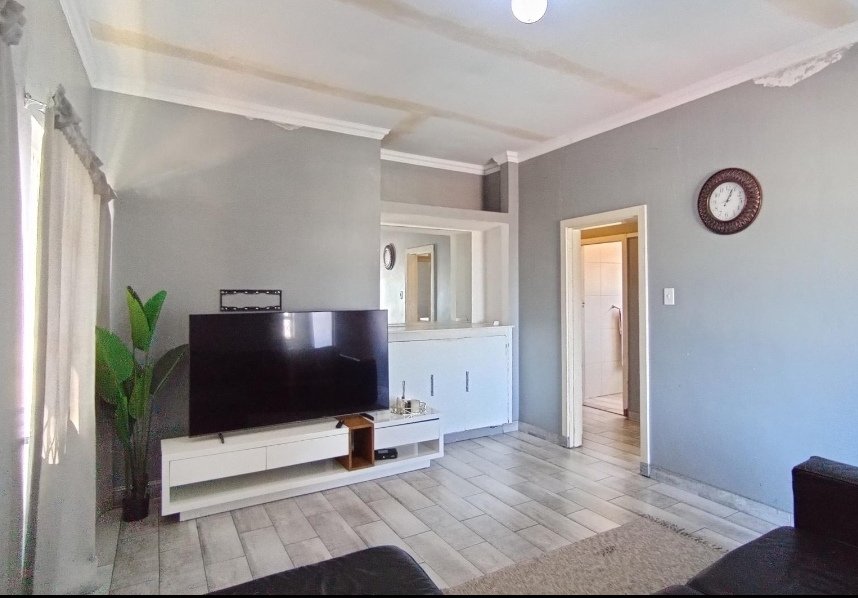 2 Bedroom Property for Sale in Glenwood KwaZulu-Natal