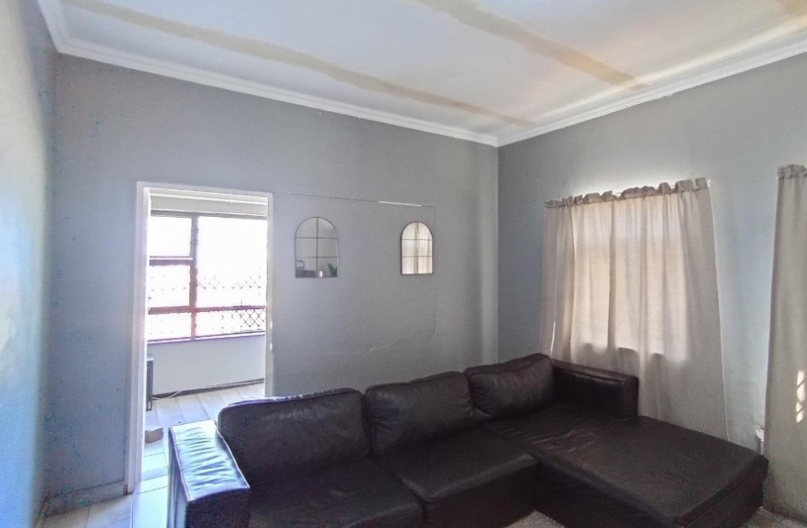 2 Bedroom Property for Sale in Glenwood KwaZulu-Natal