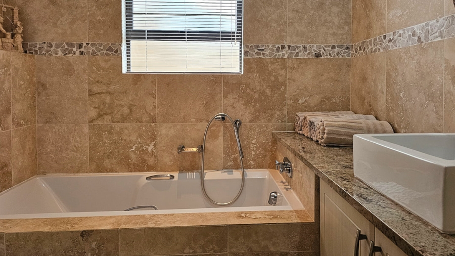 3 Bedroom Property for Sale in Shelly Beach KwaZulu-Natal