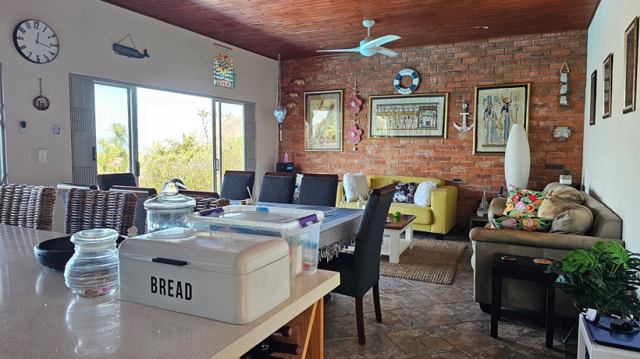 5 Bedroom Property for Sale in St Michaels On Sea KwaZulu-Natal