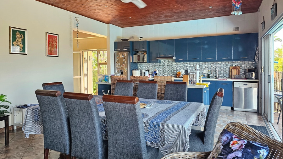 5 Bedroom Property for Sale in St Michaels On Sea KwaZulu-Natal