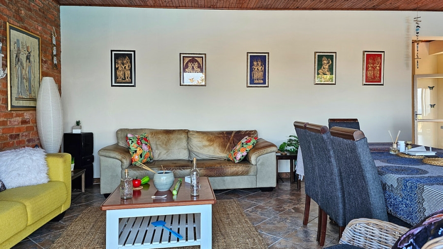 5 Bedroom Property for Sale in St Michaels On Sea KwaZulu-Natal