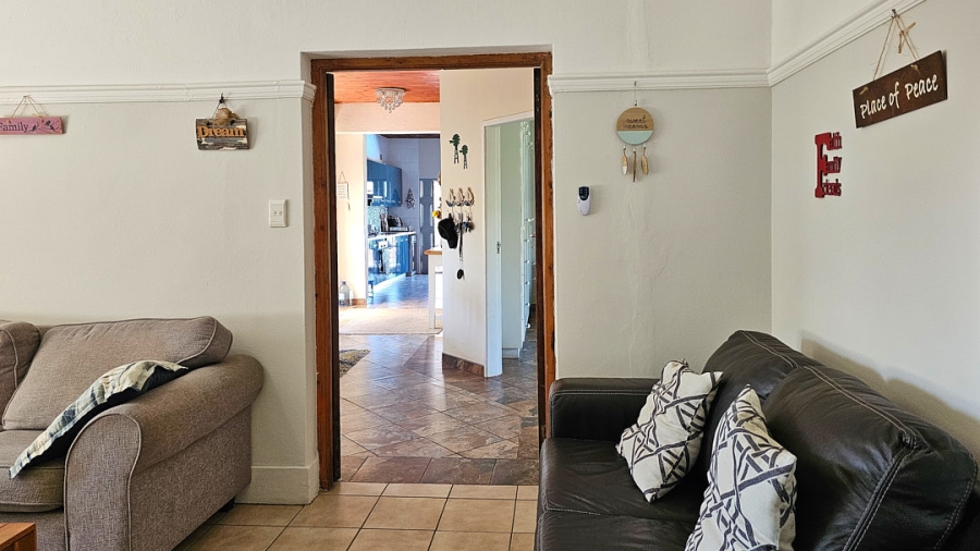 5 Bedroom Property for Sale in St Michaels On Sea KwaZulu-Natal