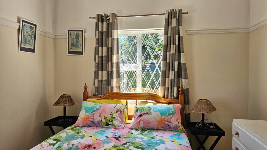 5 Bedroom Property for Sale in St Michaels On Sea KwaZulu-Natal