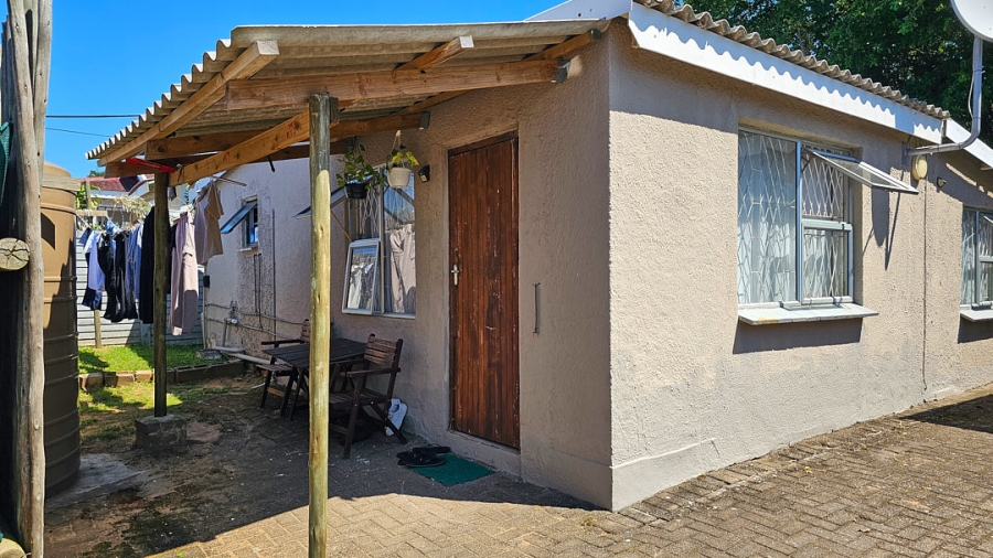 5 Bedroom Property for Sale in St Michaels On Sea KwaZulu-Natal