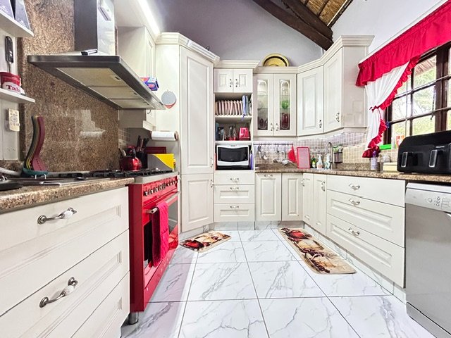 4 Bedroom Property for Sale in Meer En See KwaZulu-Natal