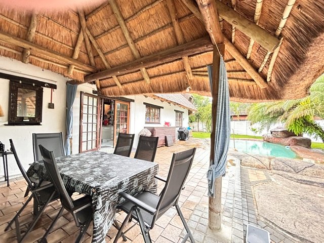 4 Bedroom Property for Sale in Meer En See KwaZulu-Natal