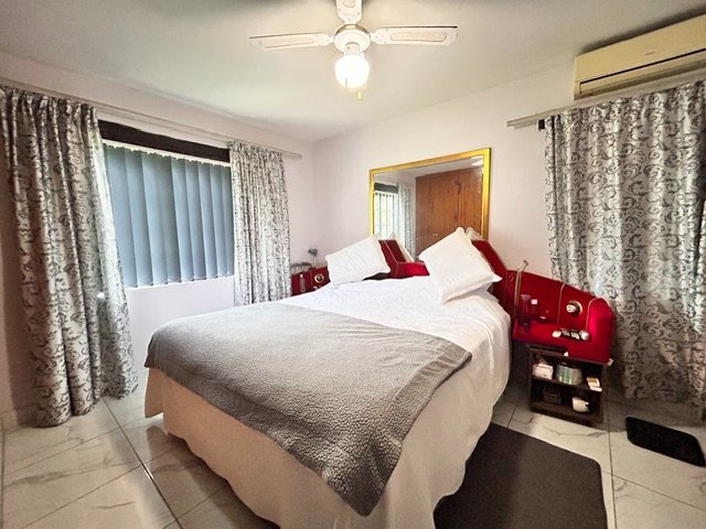 4 Bedroom Property for Sale in Meer En See KwaZulu-Natal