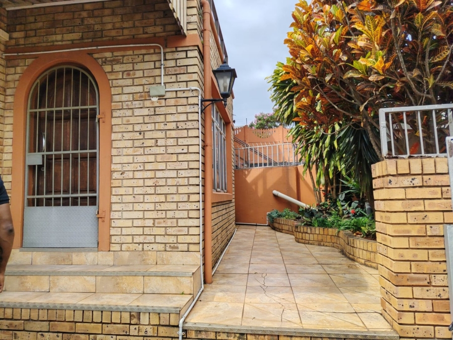 3 Bedroom Property for Sale in Wentworth KwaZulu-Natal