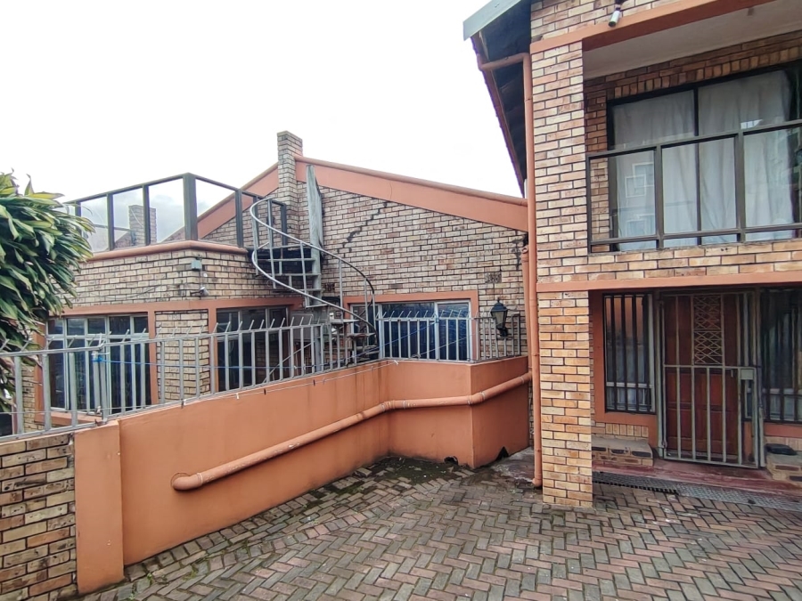 3 Bedroom Property for Sale in Wentworth KwaZulu-Natal