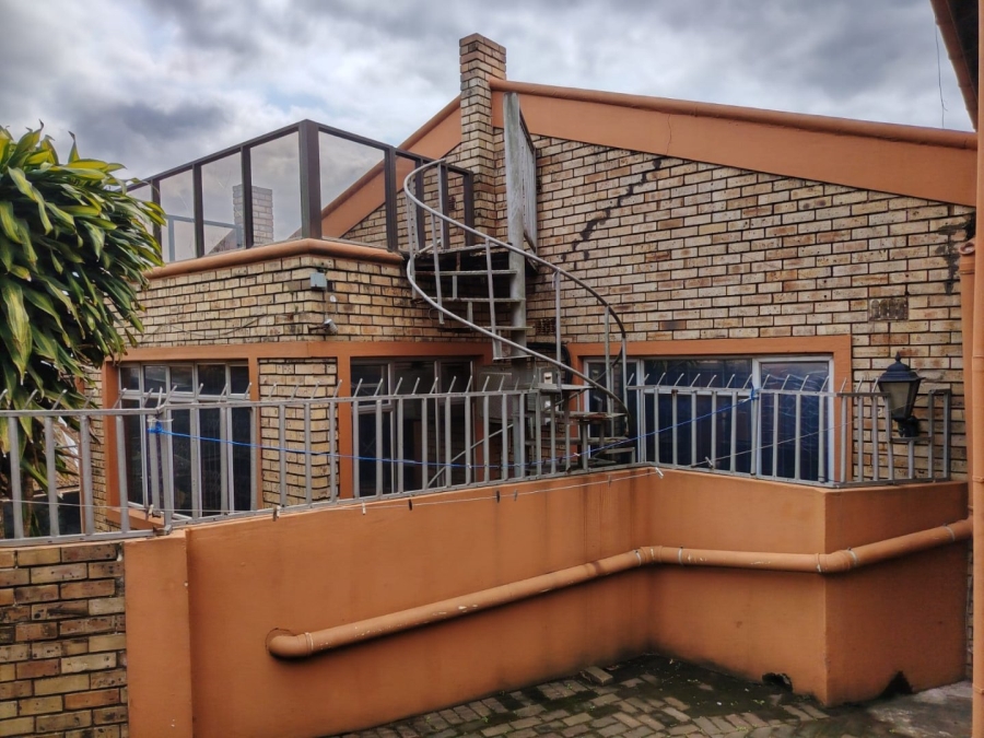 3 Bedroom Property for Sale in Wentworth KwaZulu-Natal