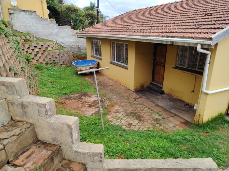 3 Bedroom Property for Sale in Brighton Beach KwaZulu-Natal
