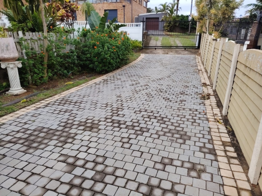 3 Bedroom Property for Sale in Ocean View KwaZulu-Natal