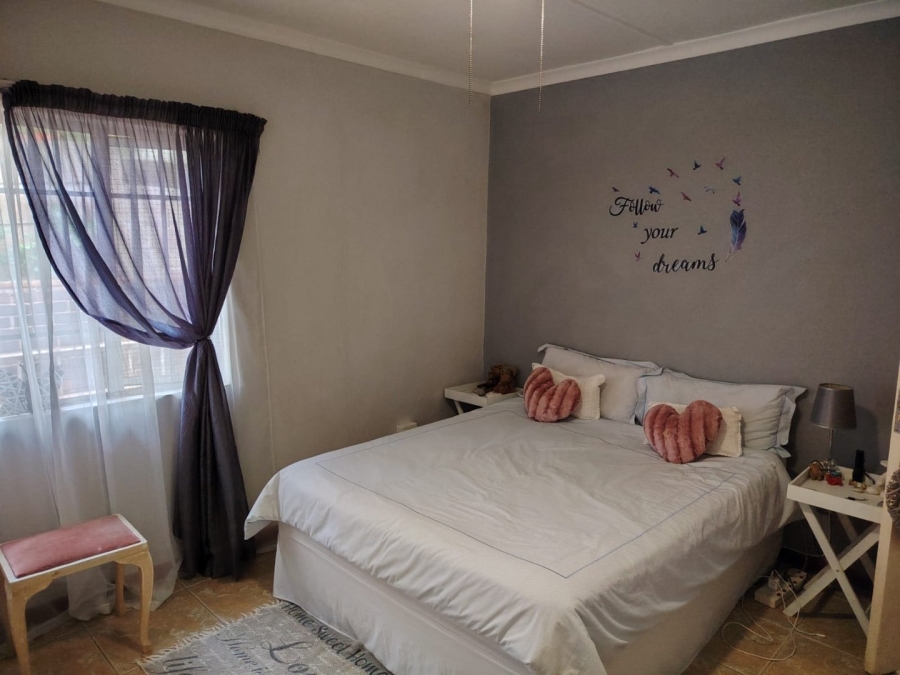 3 Bedroom Property for Sale in Ocean View KwaZulu-Natal