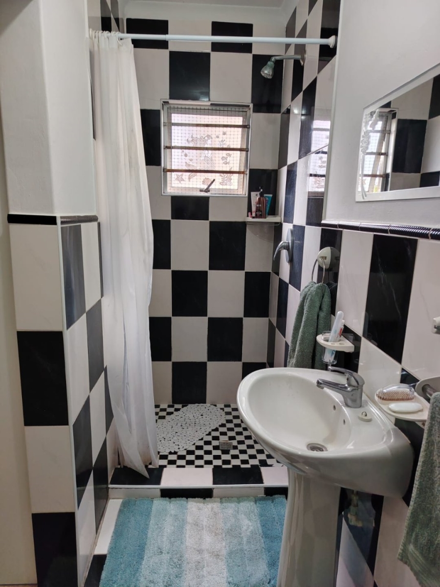 3 Bedroom Property for Sale in Ocean View KwaZulu-Natal