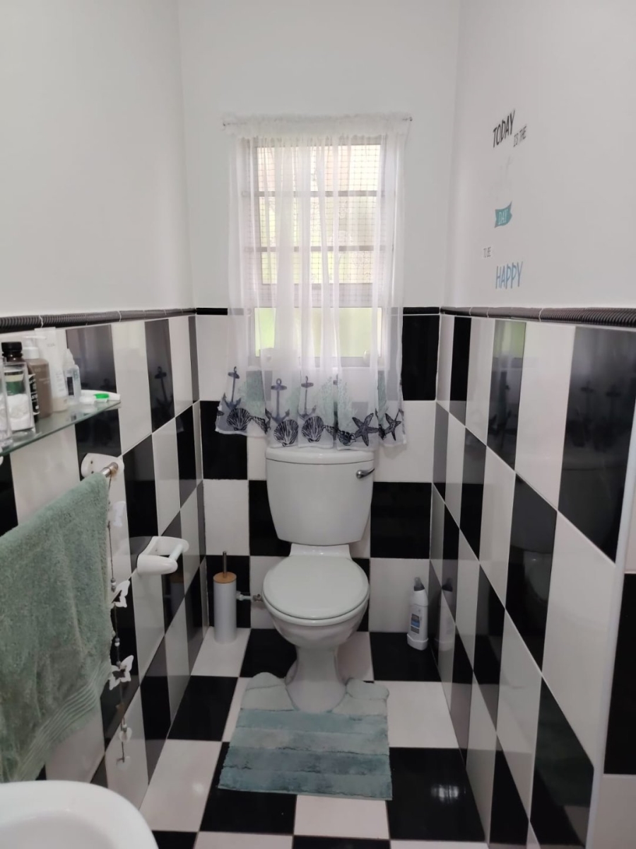 3 Bedroom Property for Sale in Ocean View KwaZulu-Natal
