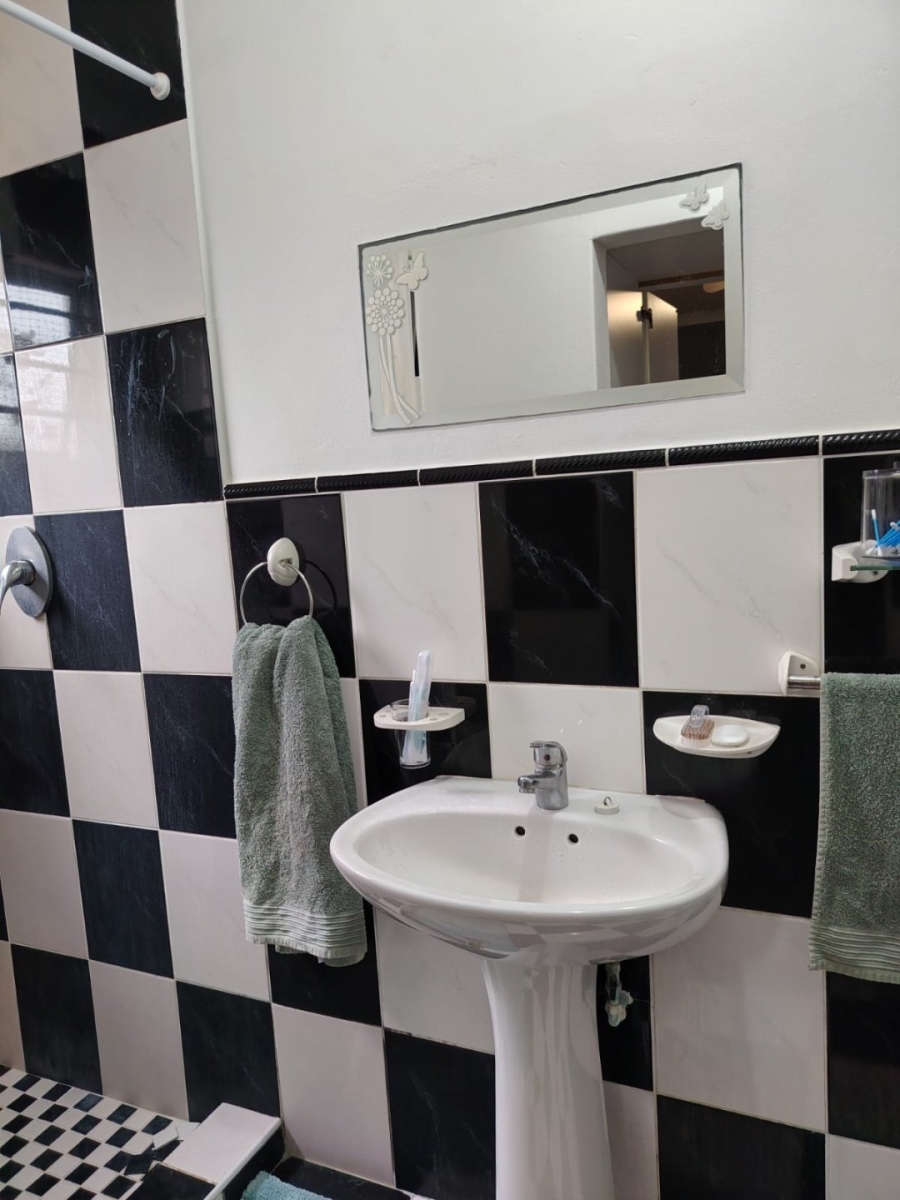 3 Bedroom Property for Sale in Ocean View KwaZulu-Natal