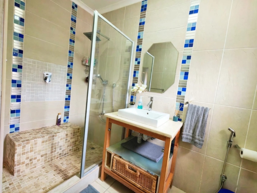5 Bedroom Property for Sale in Blythedale KwaZulu-Natal
