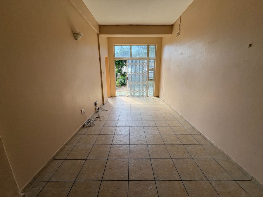 1 Bedroom Property for Sale in Illovo Beach KwaZulu-Natal