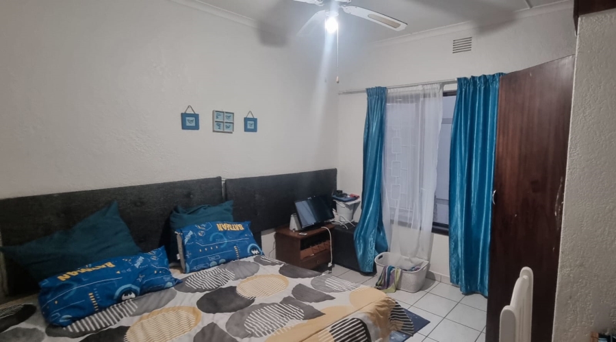 3 Bedroom Property for Sale in Uvongo KwaZulu-Natal