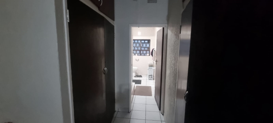 3 Bedroom Property for Sale in Uvongo KwaZulu-Natal