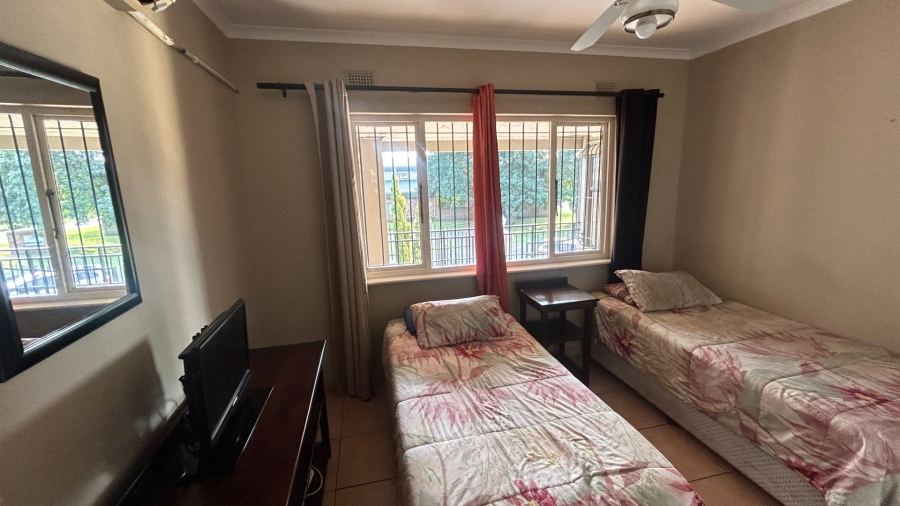 To Let 8 Bedroom Property for Rent in Meer En See KwaZulu-Natal