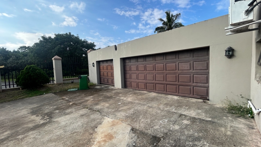To Let 8 Bedroom Property for Rent in Meer En See KwaZulu-Natal