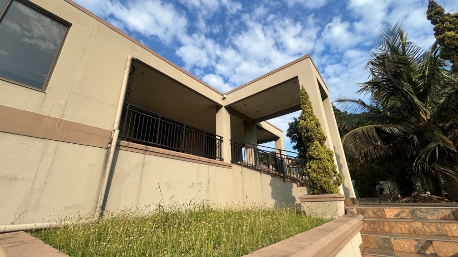 To Let 8 Bedroom Property for Rent in Meer En See KwaZulu-Natal