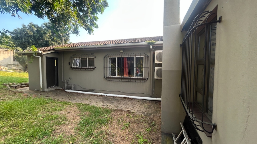 To Let 8 Bedroom Property for Rent in Meer En See KwaZulu-Natal
