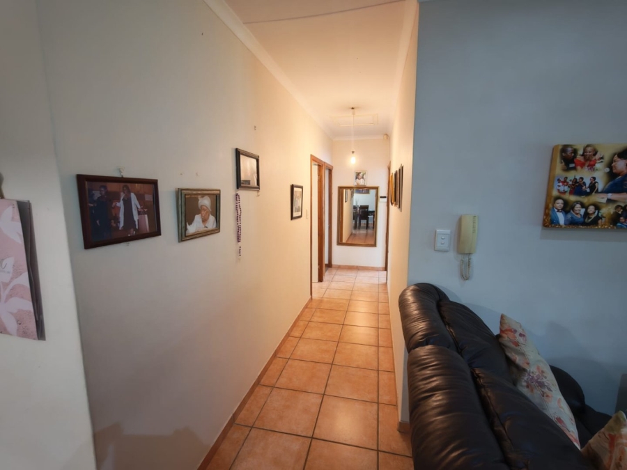2 Bedroom Property for Sale in Umtentweni KwaZulu-Natal