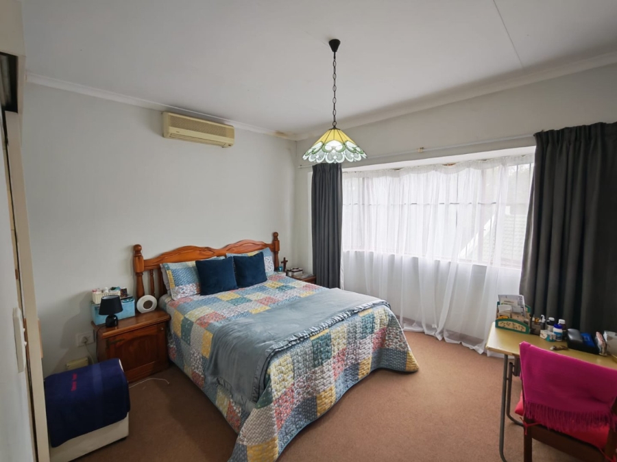 2 Bedroom Property for Sale in Umtentweni KwaZulu-Natal